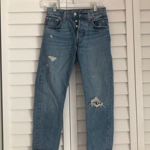 Levi’s 501 skinny light wash jeans